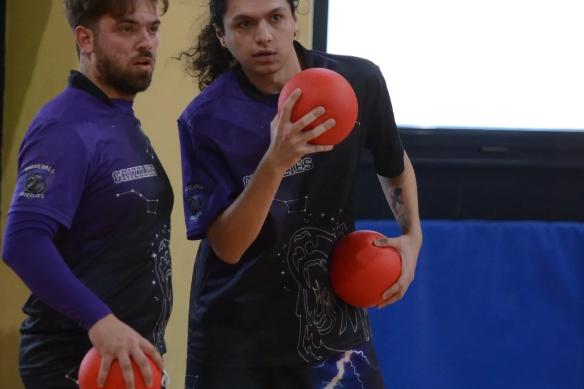 Dodgeball Ravenna – duo con palle rosse